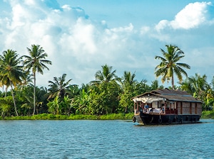 Munnar Thekkady Alleppey Fixed Date Holiday Tour