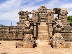 Bhubaneswar Bhitarkanika & Puri Tour