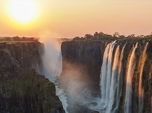 Victoria Falls - Zimbabwe Tour