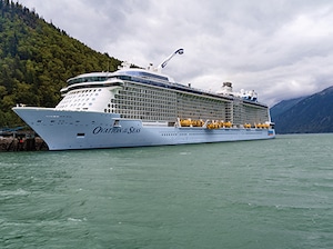 Southbound Alaska with Hubbard Glacier Cruise Tour