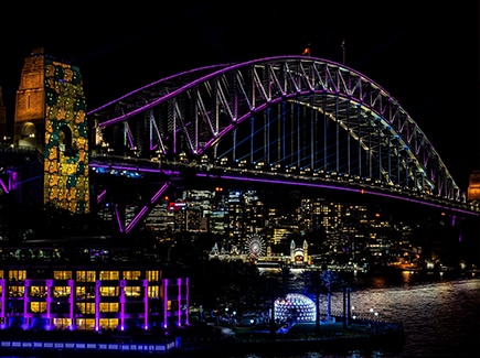 Vivid Sydney Tour