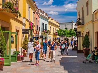 Barcelona (2N) Post Tour Holiday La Roca Village - Shopping Tour Tour