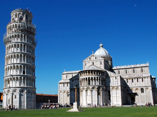 the leaning tower of pisa define pizza