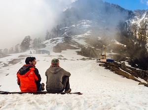 Honeymoon Special Shimla Manali - Pune Tour