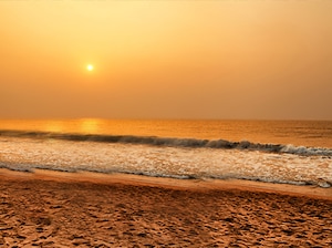 Women's Special Bhubaneswar Puri Konark Chilika - Pune Tour