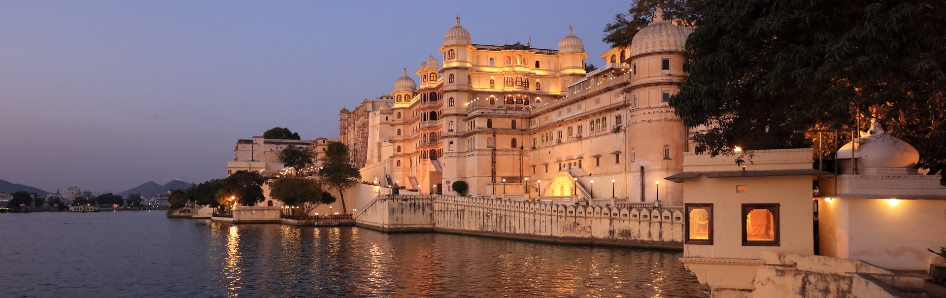 Udaipur honeymoon package