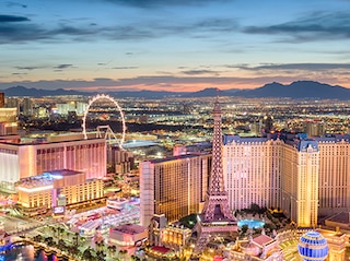 USA California Carnival with Death Valley & Yosemite Tour