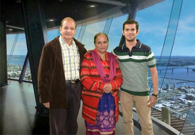 Veena World Moments 3
