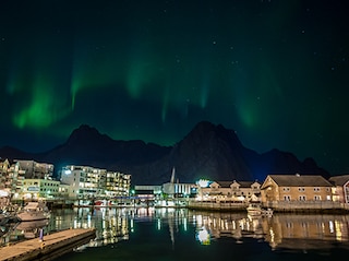 Iceland Scandinavia Northern Lights with Icebreaker Cruise Tour