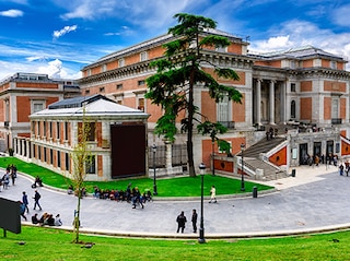 Women's Special  Spain Tour