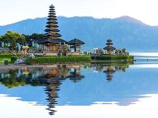 Singapore Malaysia with Bali Tour