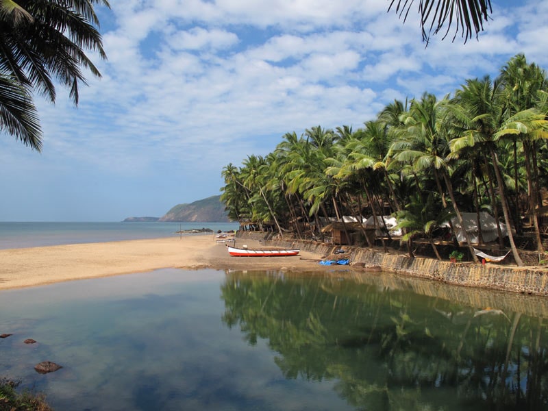 Cola Beach Cola Beach