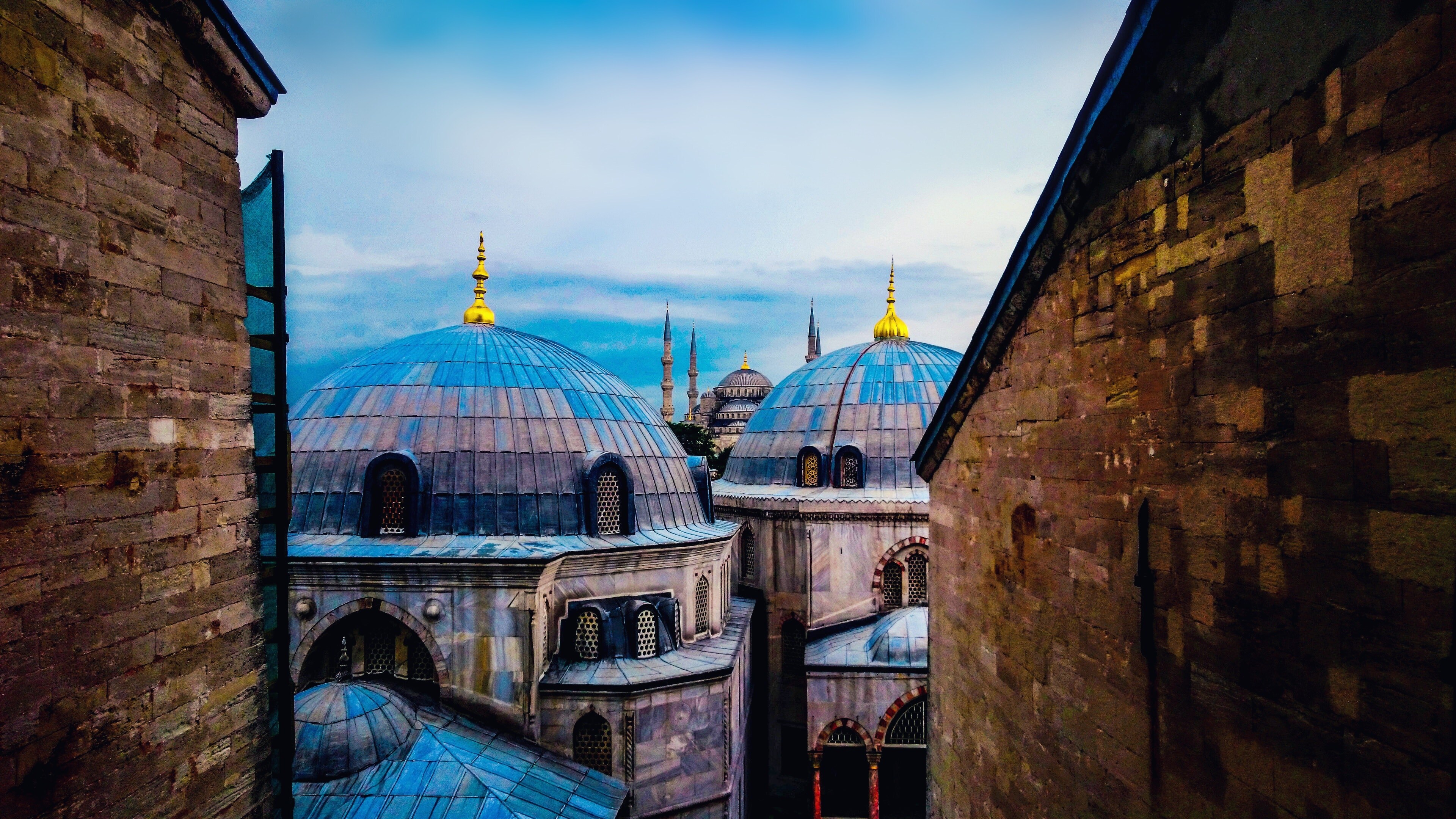 Istanbul – Beyond Minarets and Domes