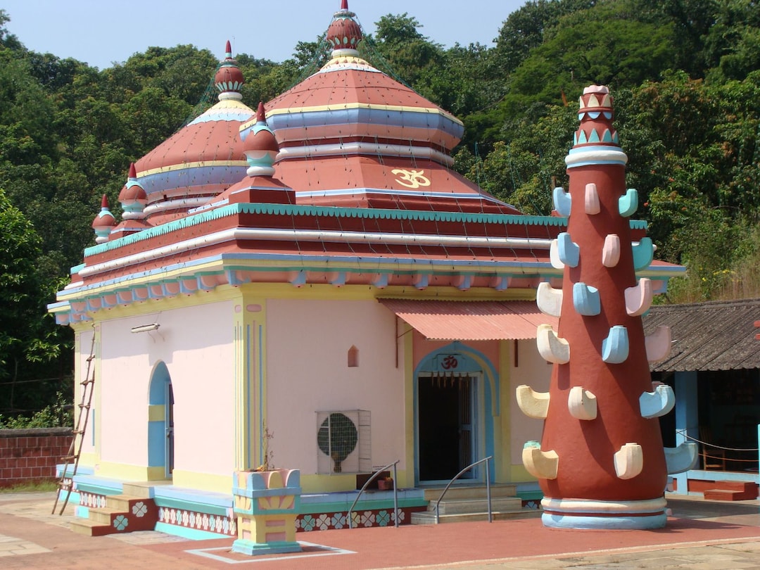 Dashbhuja Ganpati Temple