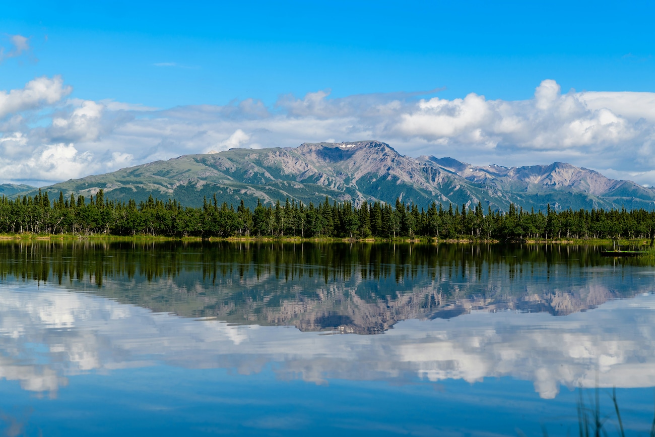 10 Enthralling Places to Visit in Alaska for Tourists