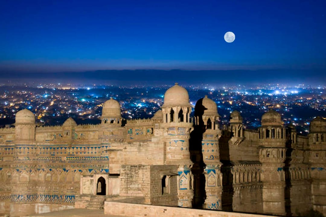 tours and travels gwalior