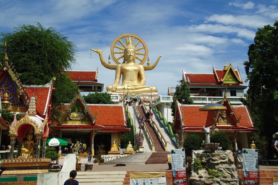 buddhist temple tours