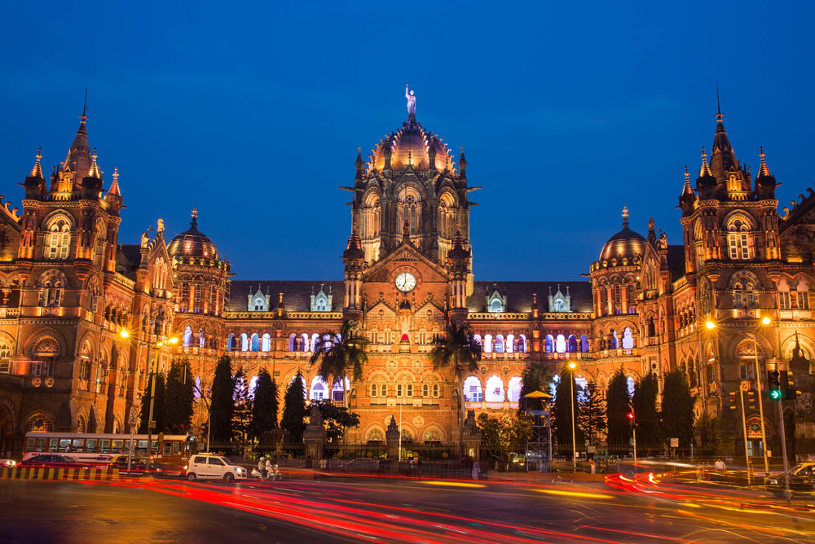 Which of these is an UNESCO World Heritage Site in Mumbai?