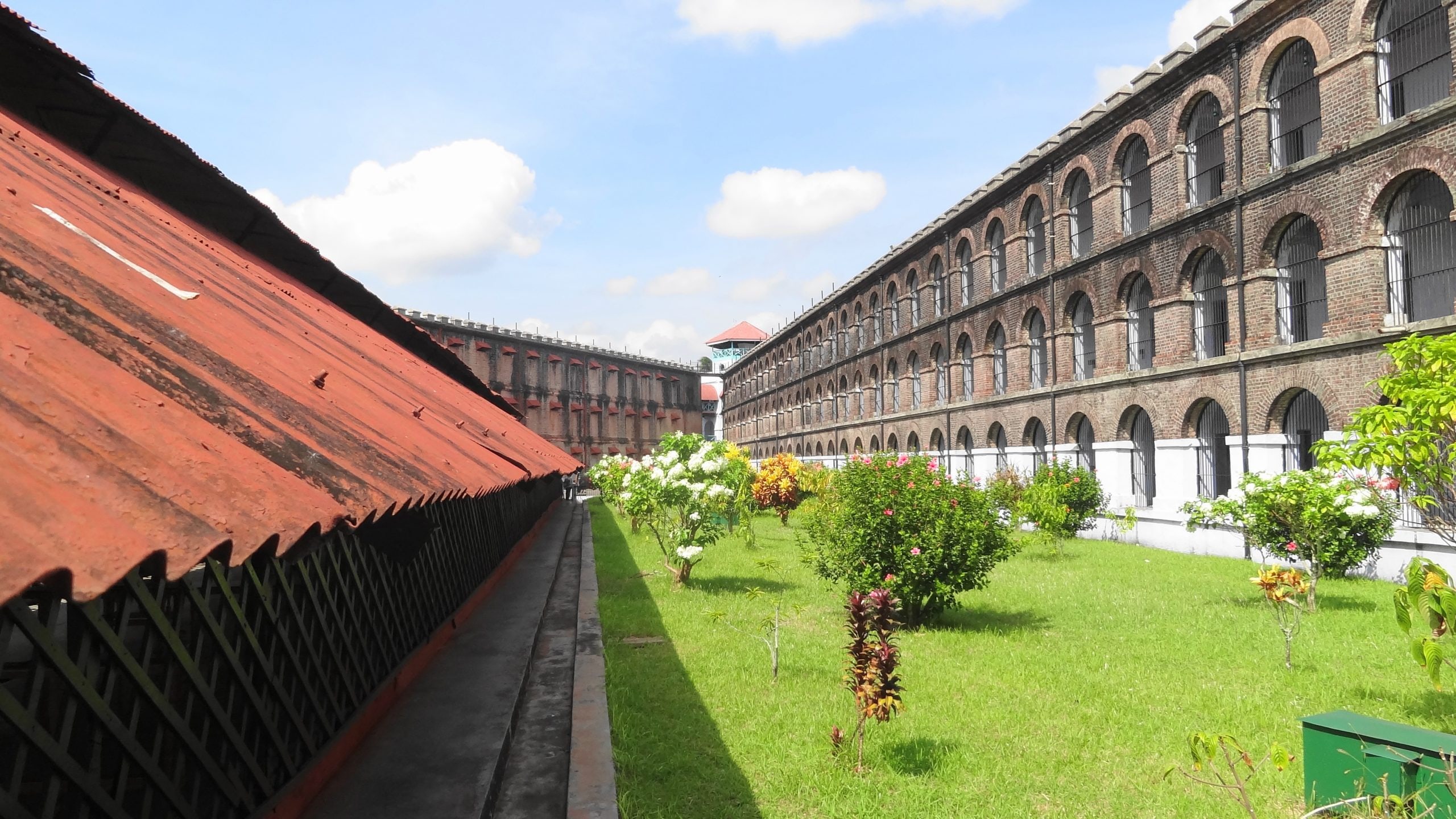 This colonial prison in the Andaman and Nicobar Islands was used for the purpose of exiling political prisoners to the remote archipelago. Today, serving as a national memorial monument, notable independent activists, including Batukeshwar Dutt, Yogendra Shukla and Veer Savarkar were imprisoned here during the struggle for India’s independence. 