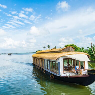 Honeymoon Places in South India scaled e1639632010949