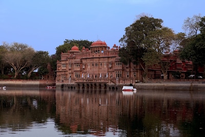 Some Interesting Facts About Gajner Palace in Bikaner