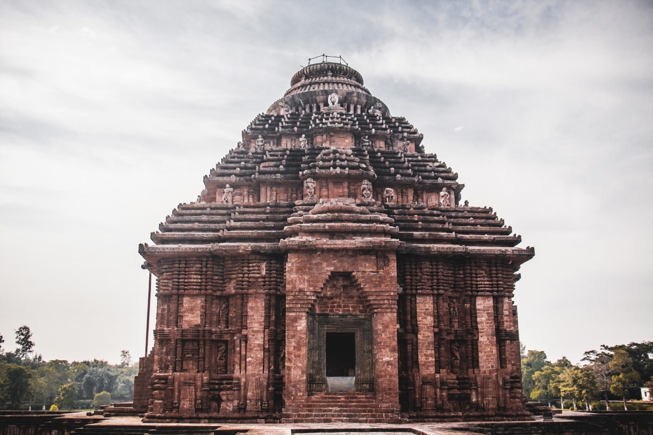 Konark Sun Temple: History, Architecture, and Information