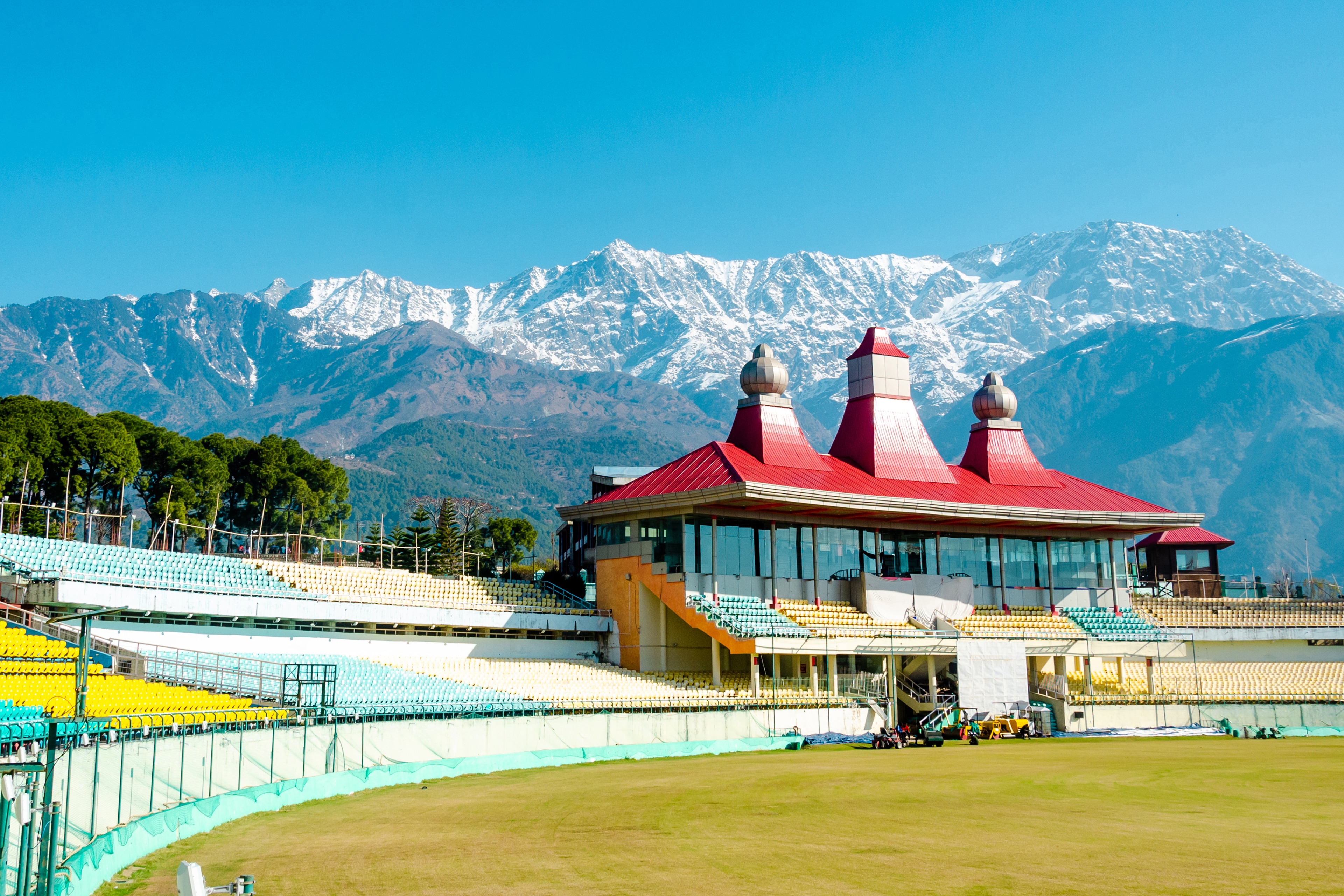 12 Best Resorts in Dharamshala for a Perfect Staycation in Summer