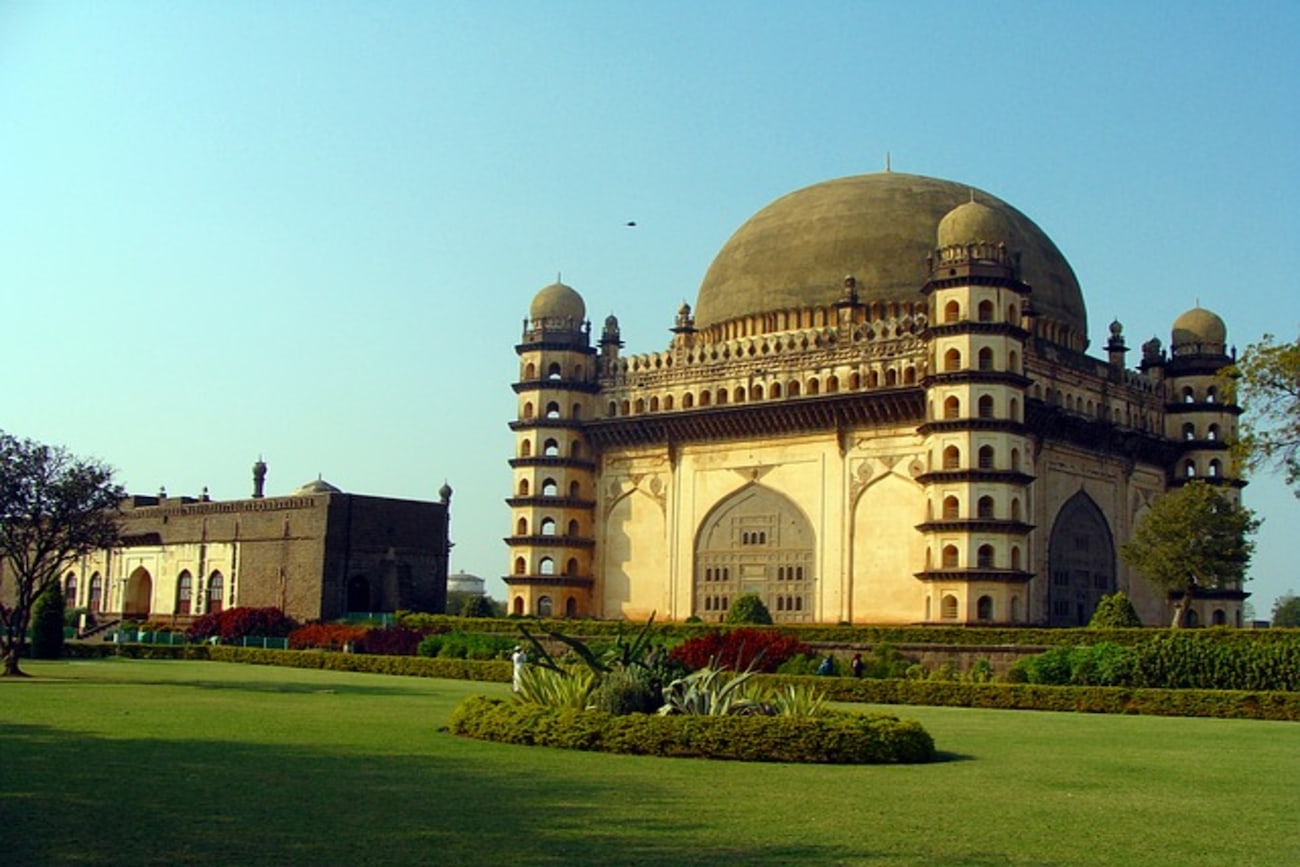 Gol Gumbaz Bijapur: A Historical Place You Must Explore