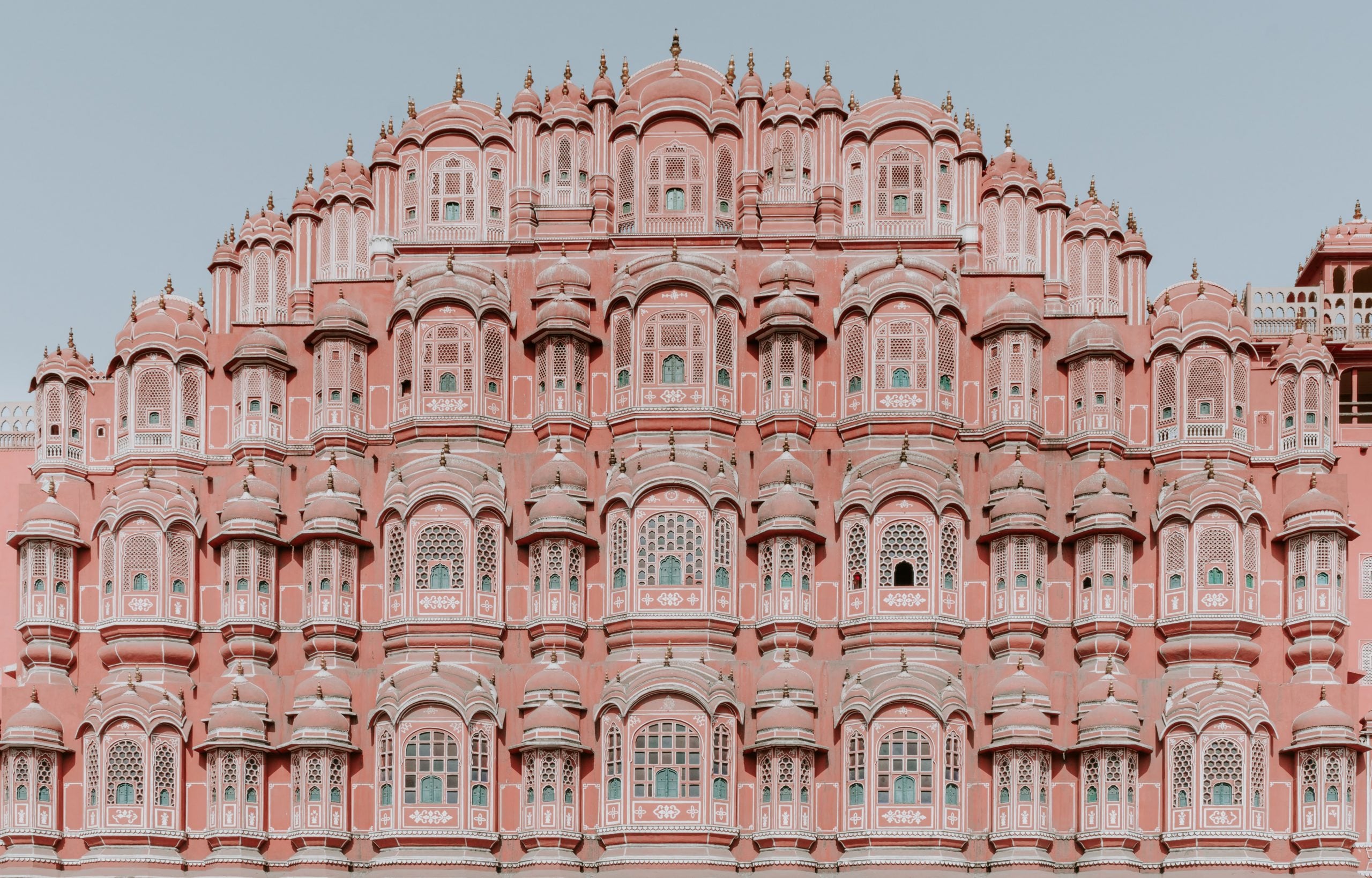 Which of these is a heritage & historical monument of Pink City – Jaipur?