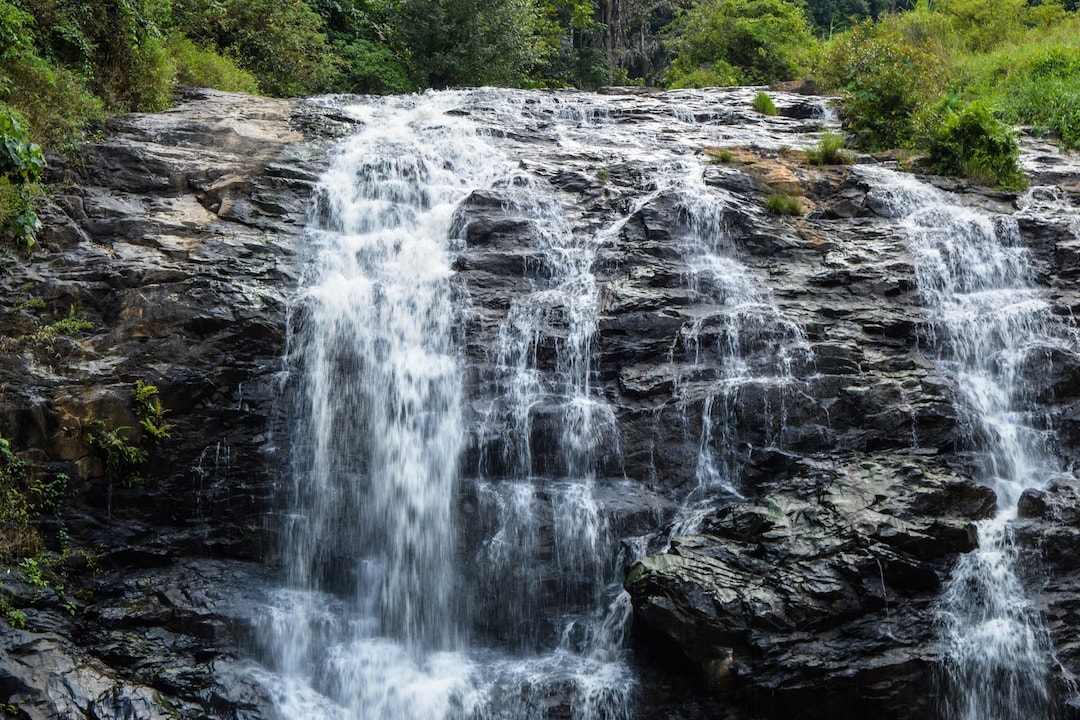 Top 7 Waterfalls near Bangalore that are Worth Visiting scaled
