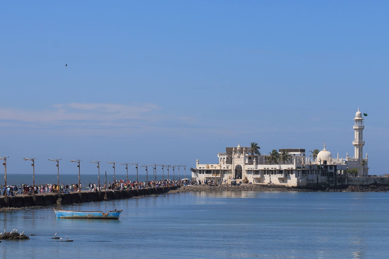 Haji Ali Dargah, Mumbai: History, Timings, and Location