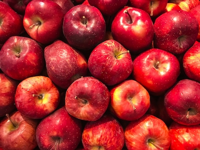 Which apple a day keeps the doctor away?