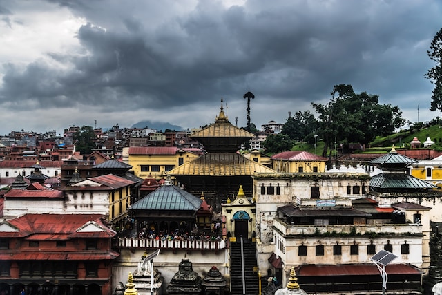 640px x 427px - Pashupatinath Temple, Nepal: Timings, History and Location | Veena World