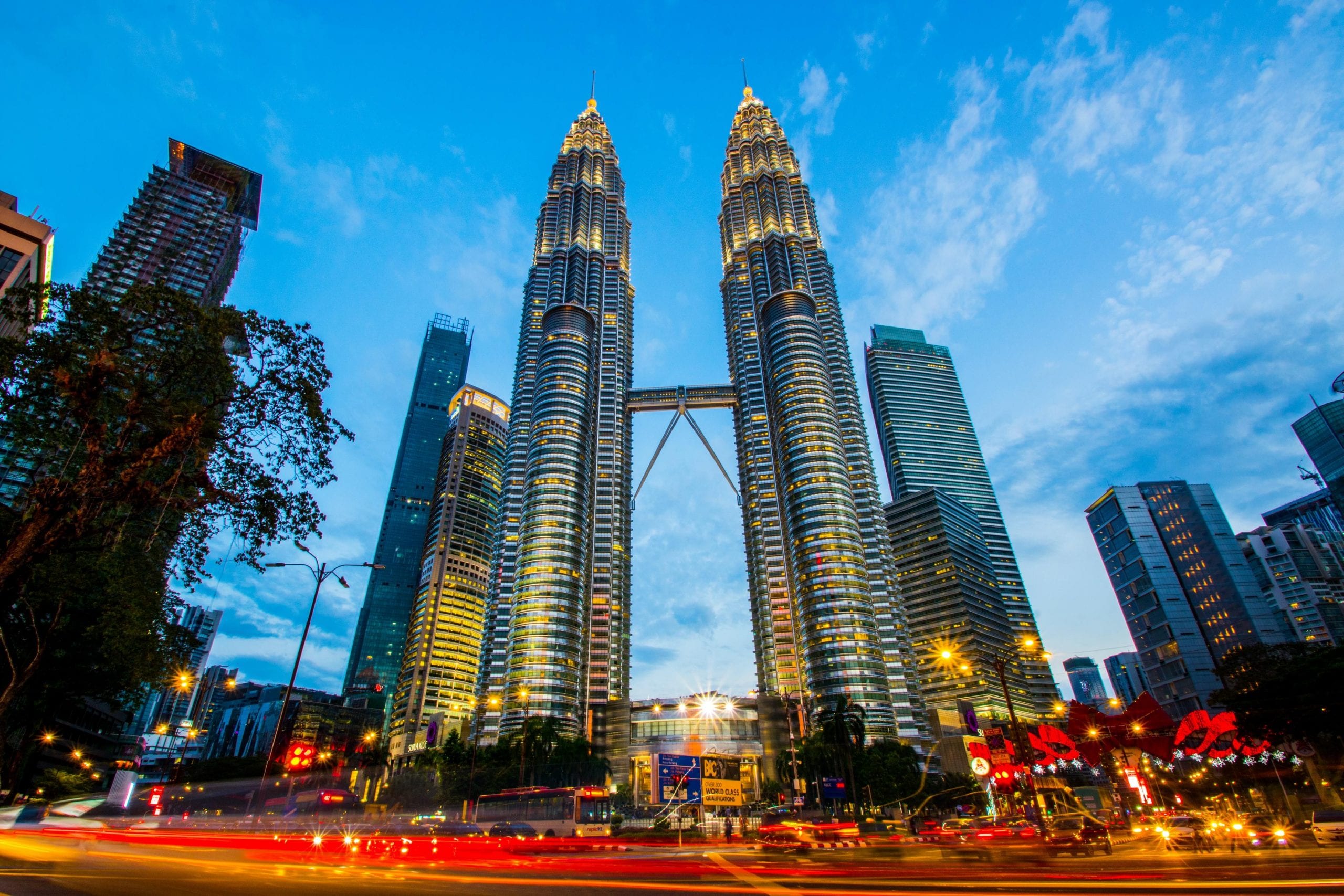 Petronas Twin Tower Malaysia: Timing, Location and Things to Do | Veena World