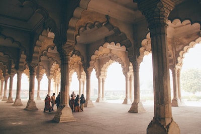 Experience the Eternal Beauty of Moti Masjid in Agra