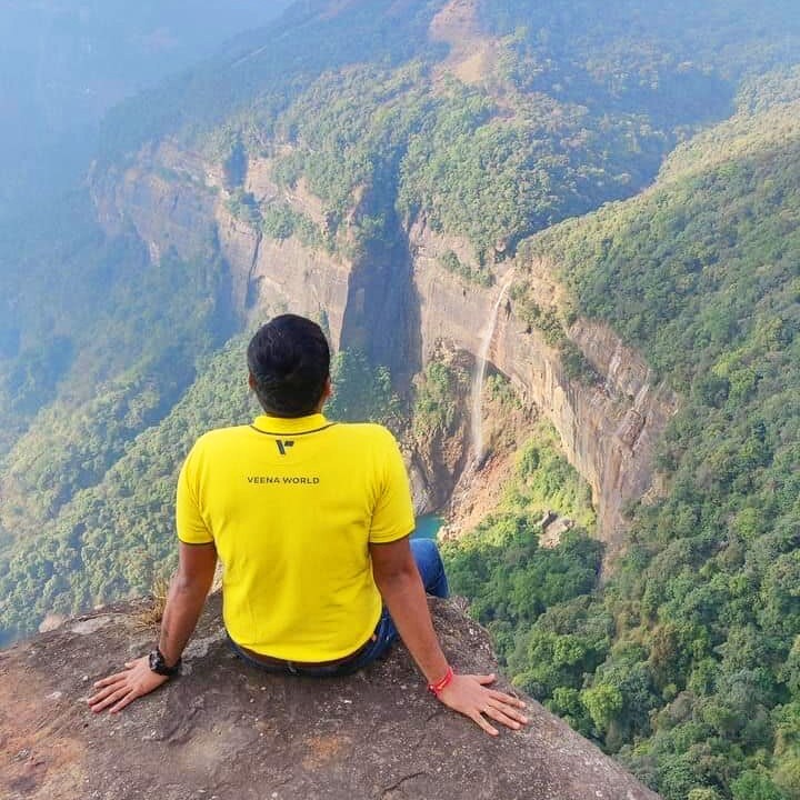 A view to fall in love with.Photo Credits: @akshay29592 #meghalaya #cherapunji #veenaworld