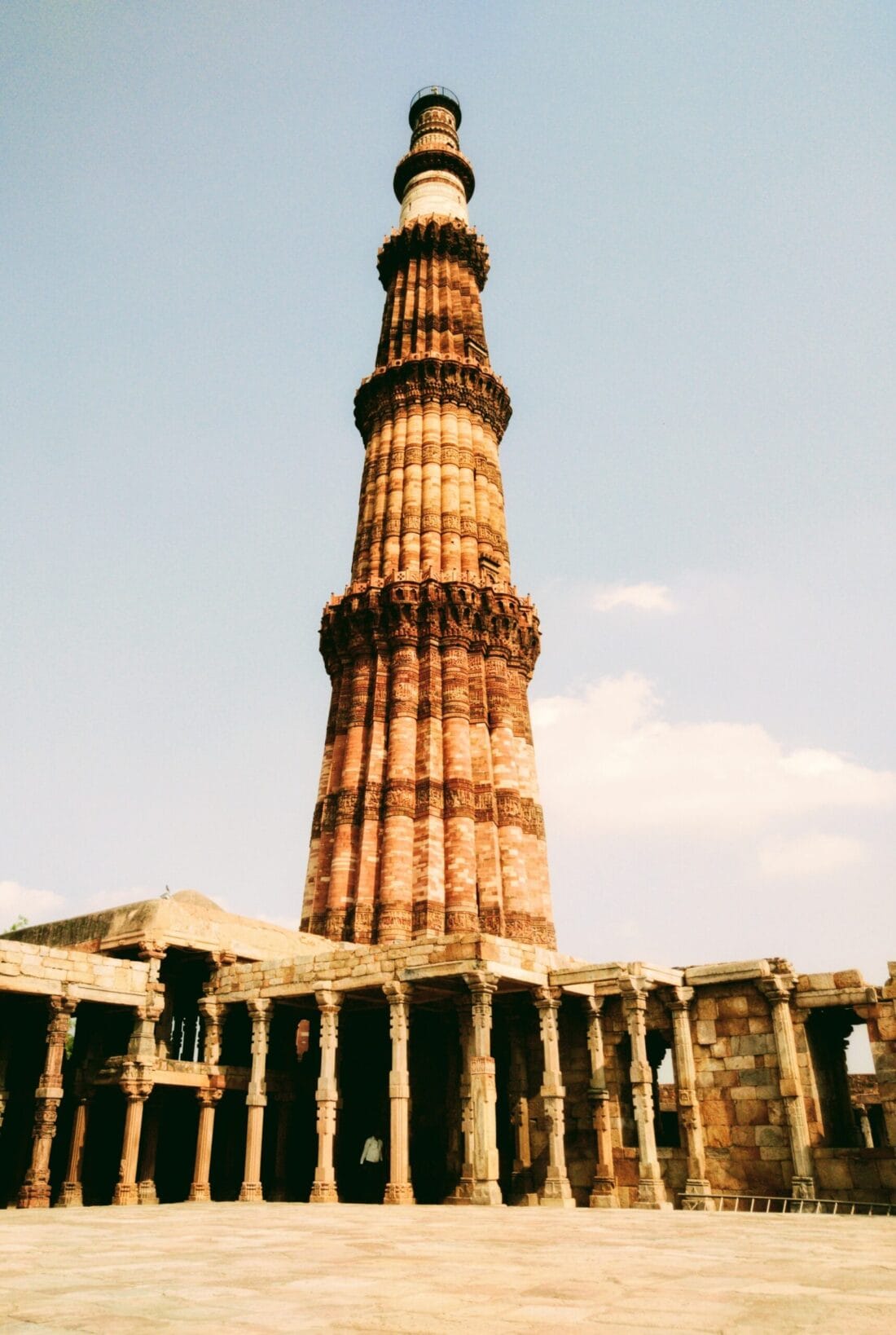 Qutub Minar, Delhi: Standing Tall and Magnificent | Veena World