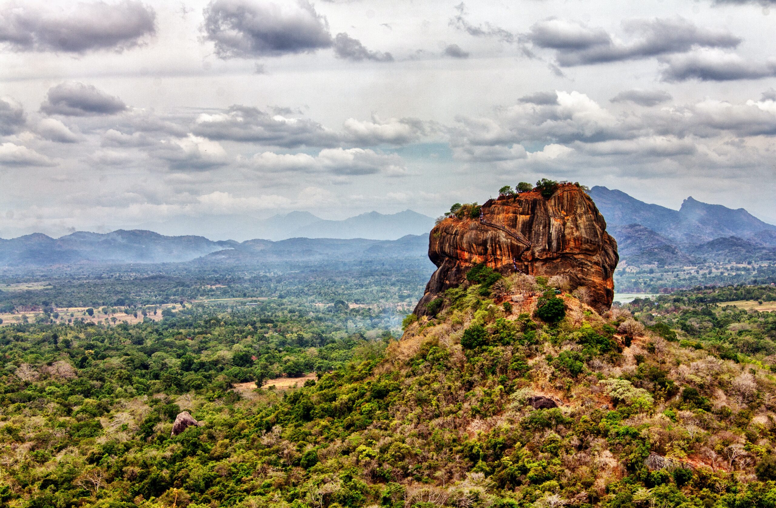 5. Can you recognize this most famous landmark of Sri Lanka? 