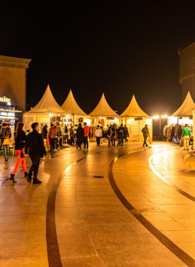 Malls in Delhi A Retreat For All the Shopaholics scaled e1648102439327
