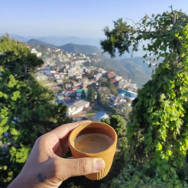 Pahado wali chai… Photo by Tour Manager @explorer_foodie.bhau#tea#mountain#veenaworld