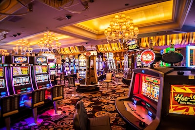 Top 7 Casinos in Vegas for a Thrilling Time