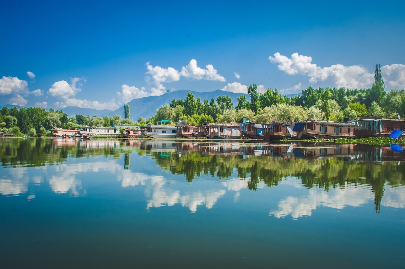 How to Make Your Autumn Vacation in Kashmir Memorable - A Guide