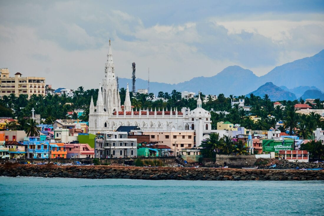 Hills In on Instagram: “Two iconic structures from Kanyakumari!!😍 To the  left is Swami Vivekananda Rock Memor… | Kanyakumari, Temple photography,  India photography