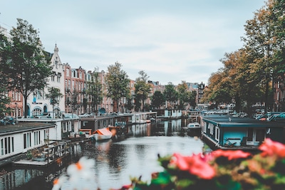 Make Your Europe Trip From India Memorable With This Complete Guide