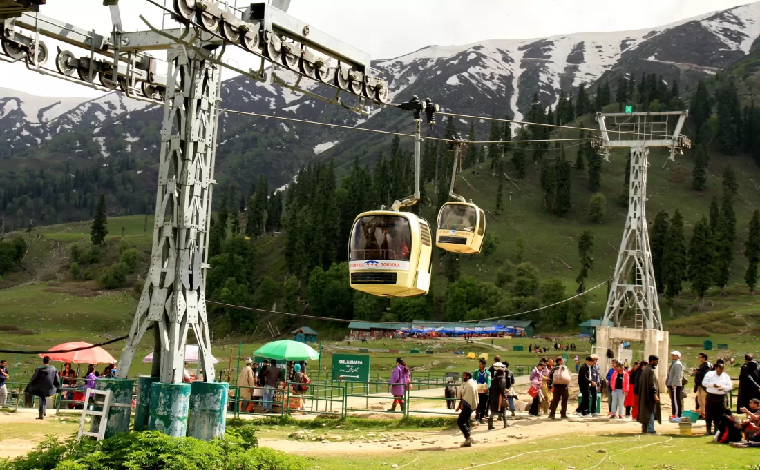 Gulmarg – The Incandescent Summer Paradise of Kashmir | Veena World