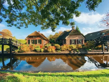 Escape to Giethoorn Village A Picturesque Retreat in the Heart of the Netherlands