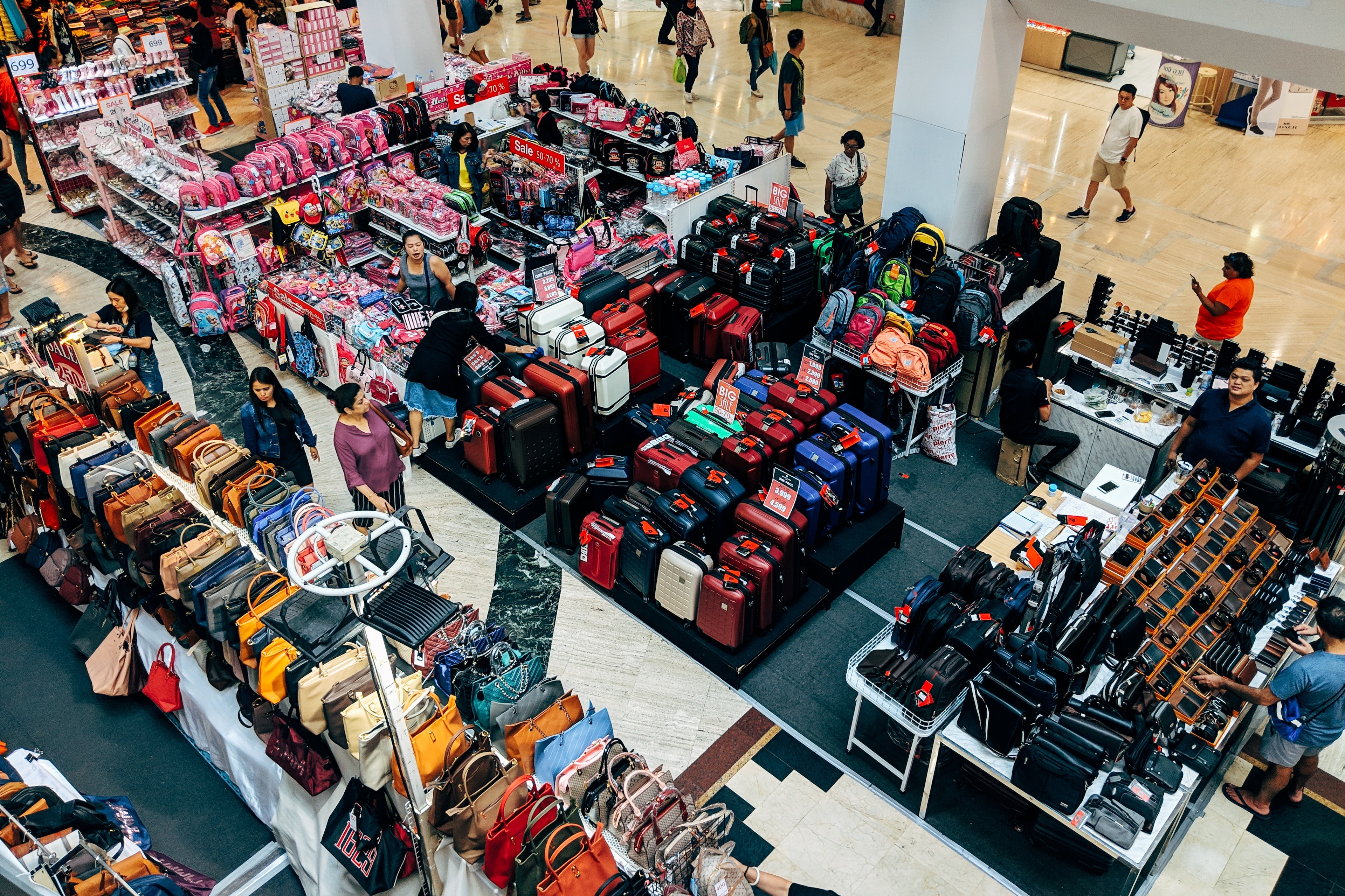 Popular Markets & Malls to Explore in Thailand for the Shopaholic Traveller