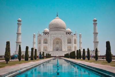 Agra Sightseeing - Top Tourist Attractions in Agra