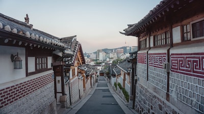 Stepping Back in Time with Bukchon Hanok Village