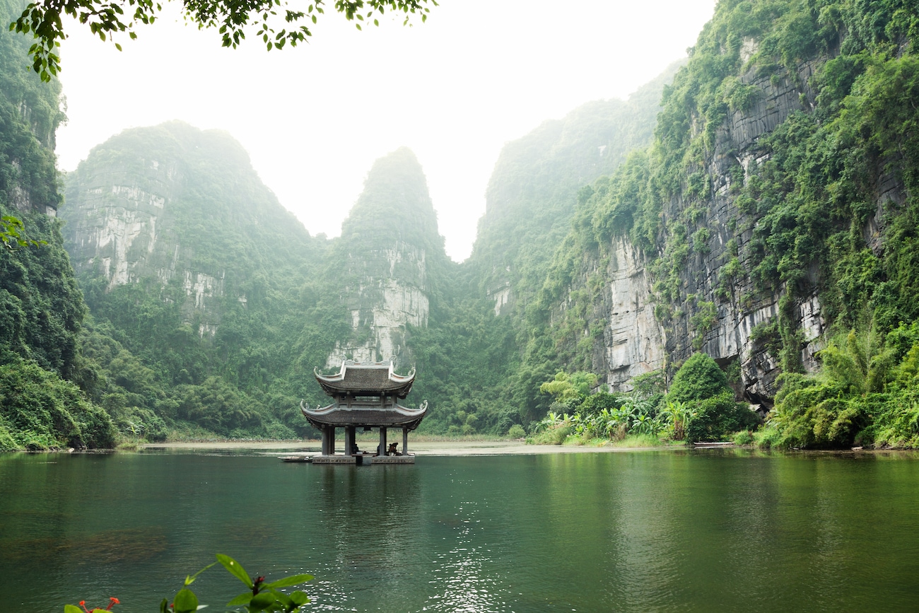 Vietnam Sightseeing: Explore the Enchanting Beauty & Must-Visit Places of Vietnam